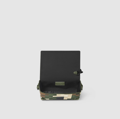 Steamer Wearable Wallet